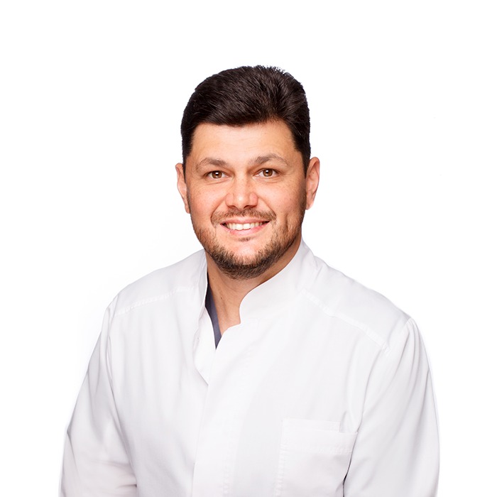 стаж 19 лет, к.м.н